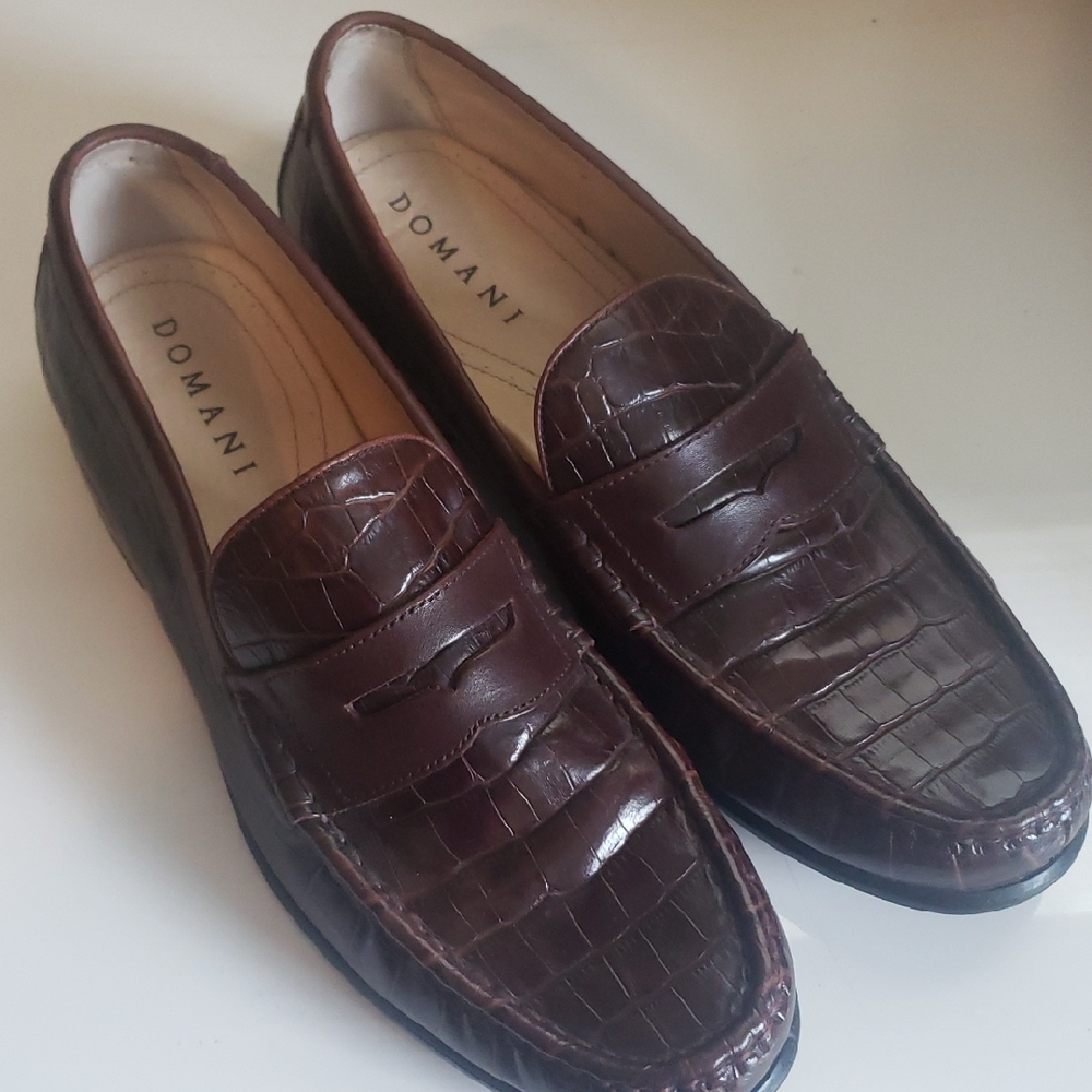 Domani Dark Brown Croc-Embossed Leather Loafers